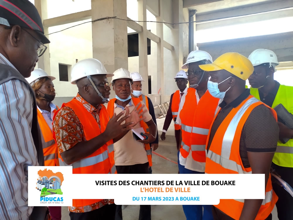 Visite des chantiers de la ville de BOUAKE - L&#039;HOTEL DE VILLE - 17 Mars 2023